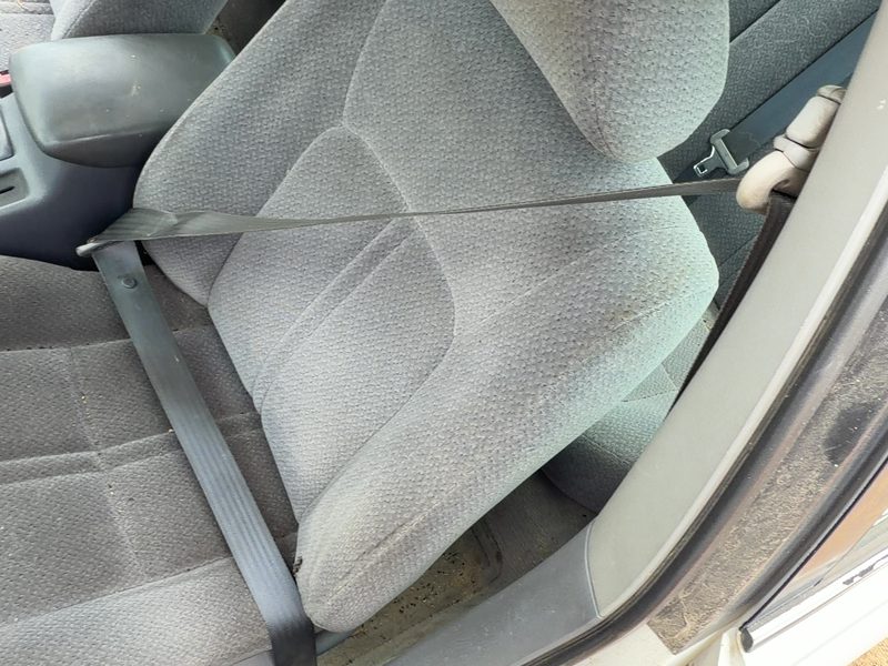 2000-2001 Toyota Camry Front Seat Belt LH