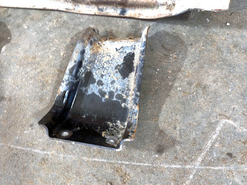 1992 Ford Pickup F250 Series Trans. Crossmember