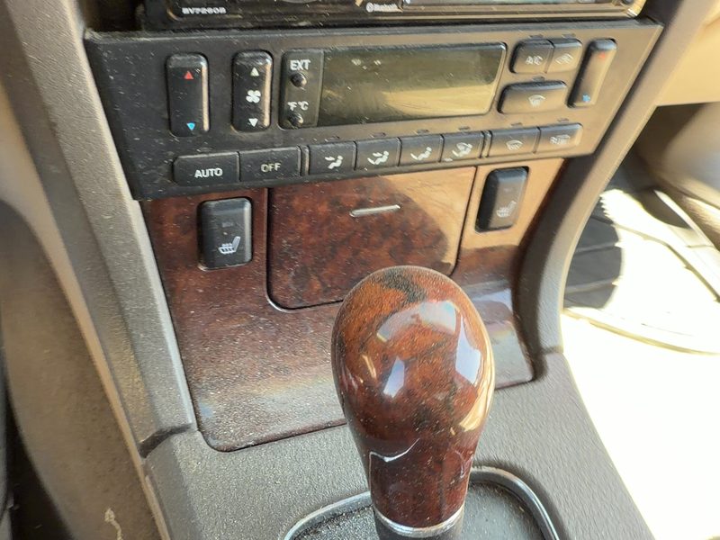 2000-2002 Lincoln LS Dash Panel