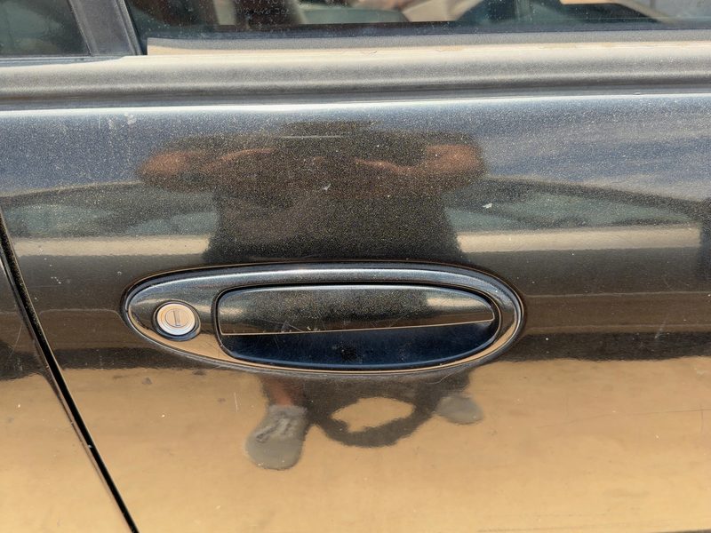 1998 Nissan Maxima Outside Door Handle RH