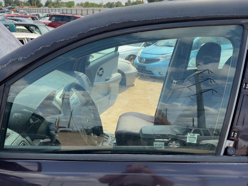 2005-2009 Chevrolet Equinox Front Door Glass/Window LH
