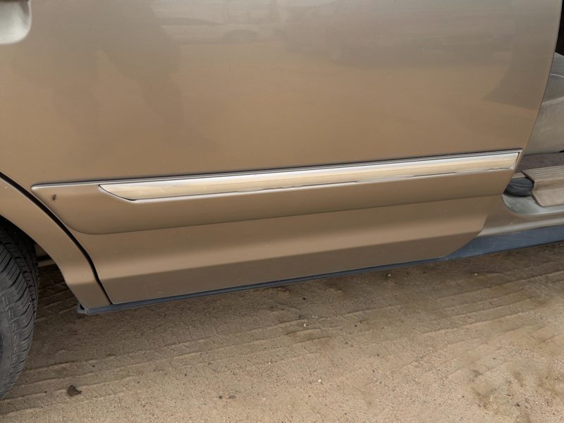 1998-2005 Mercury Grand Marquis (79 & Up) Rear Door Moulding RH