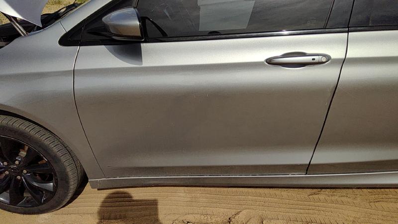 2015-2017 Chrysler 200 Front Door LH