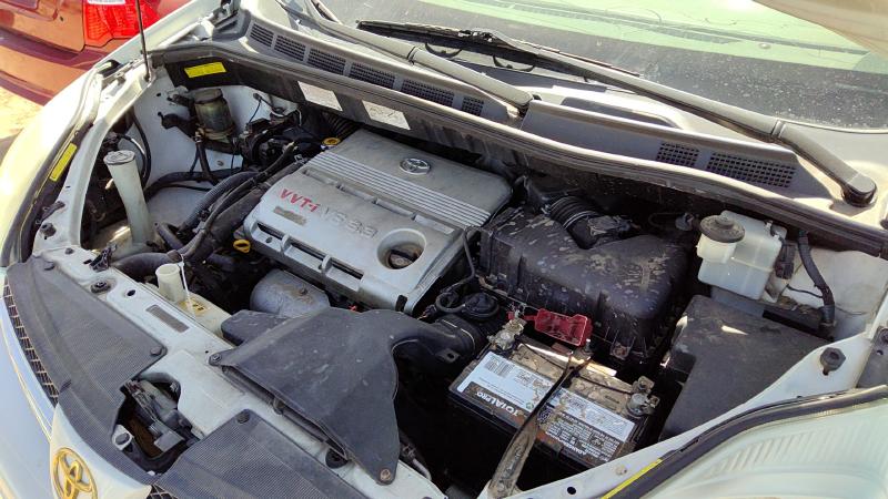 2004-2005 Toyota Sienna Radiator