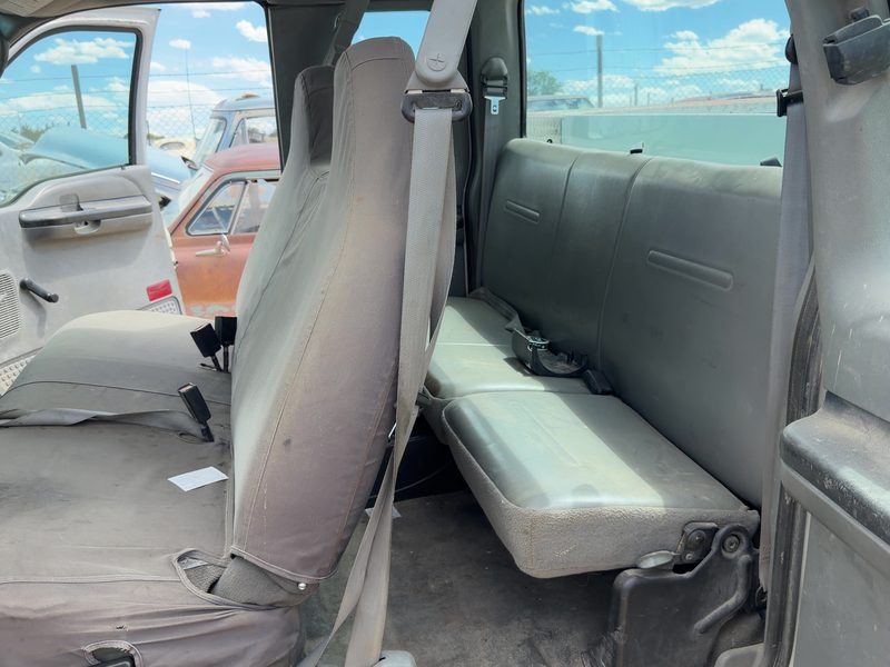 2005 Ford F350 Super Duty Pickup Front Seat Belt LH