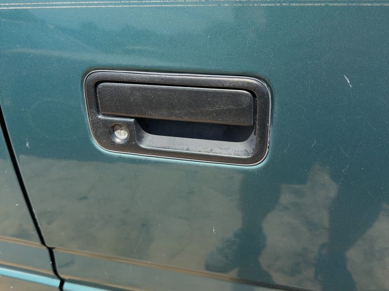 1995 Isuzu Rodeo Outside Door Handle RH