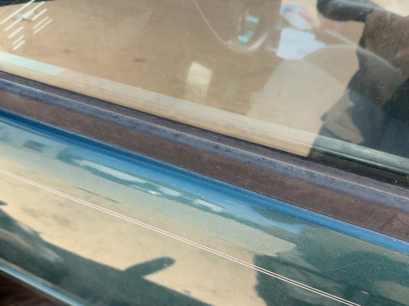 1995 Isuzu Rodeo Front Door Moulding LH