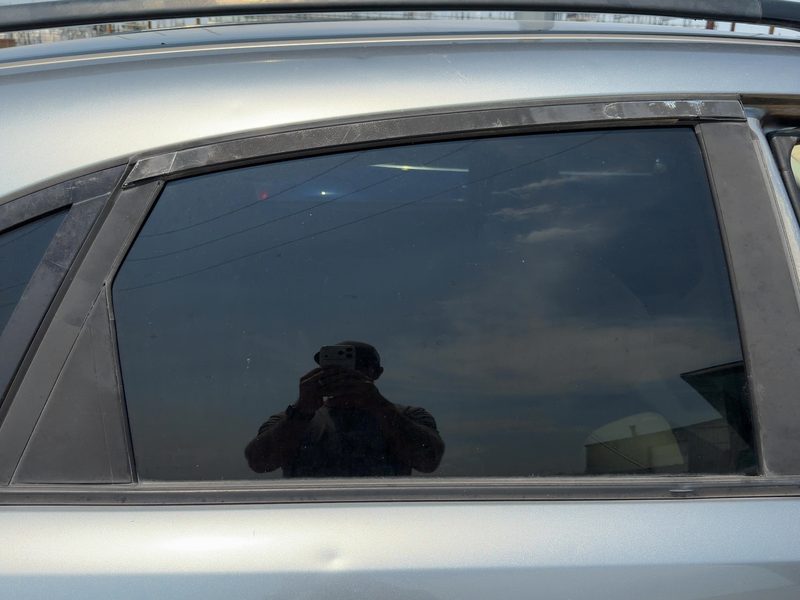 2003-2008 Infiniti FX Series Rear Door Glass/Window RH