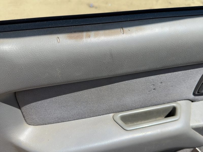 1995 Isuzu Rodeo Front Door Trim Panel LH