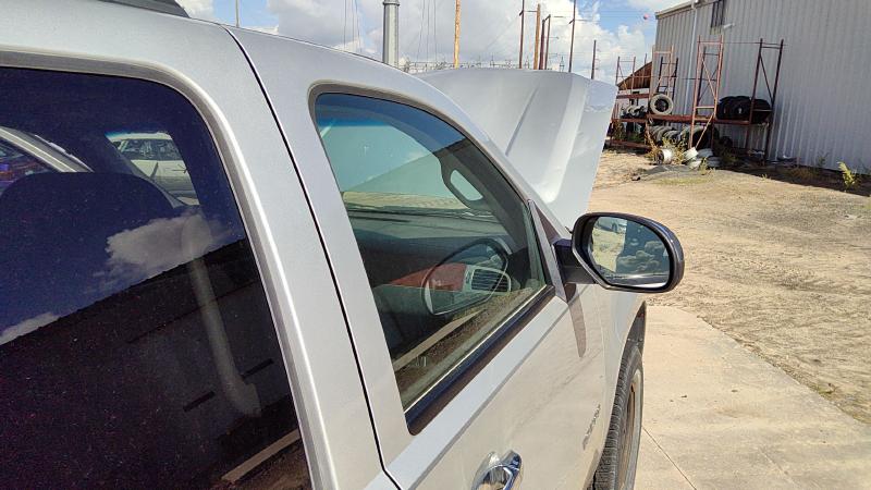 2007-2011 Chevrolet Tahoe Front Door RH
