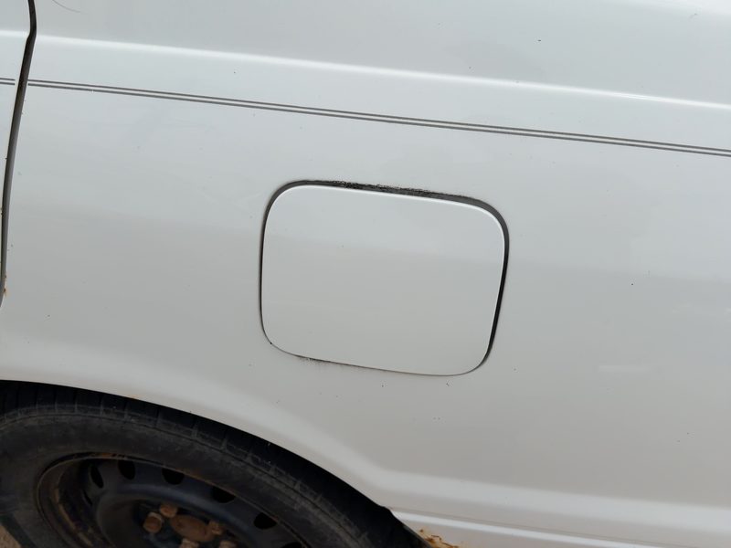 1997-2001 Toyota Camry Fuel Tank Door