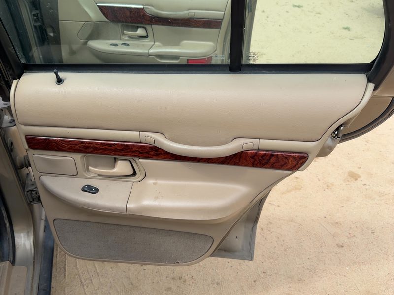 2000-2002 Mercury Grand Marquis (79 & Up) Rear Door Trim Panel RH