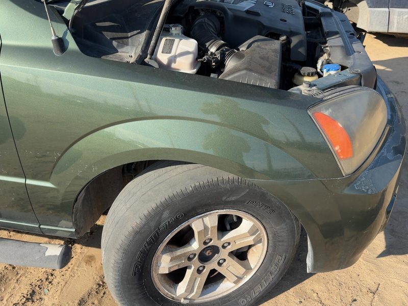 2003-2009 Kia Sorento Fender RH