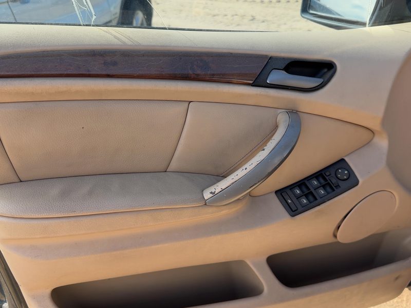 2000-2006 BMW X5 Front Door Trim Panel LH