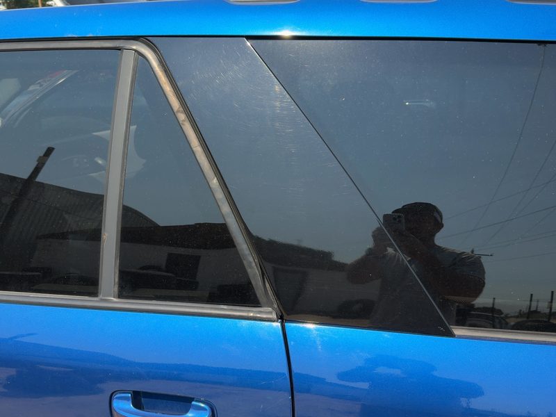 2005 Saturn Vue Quarter Panel Moulding LH