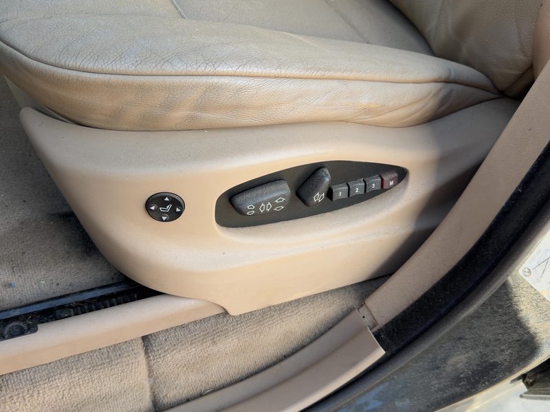 2006 BMW X5 Seat Track LH