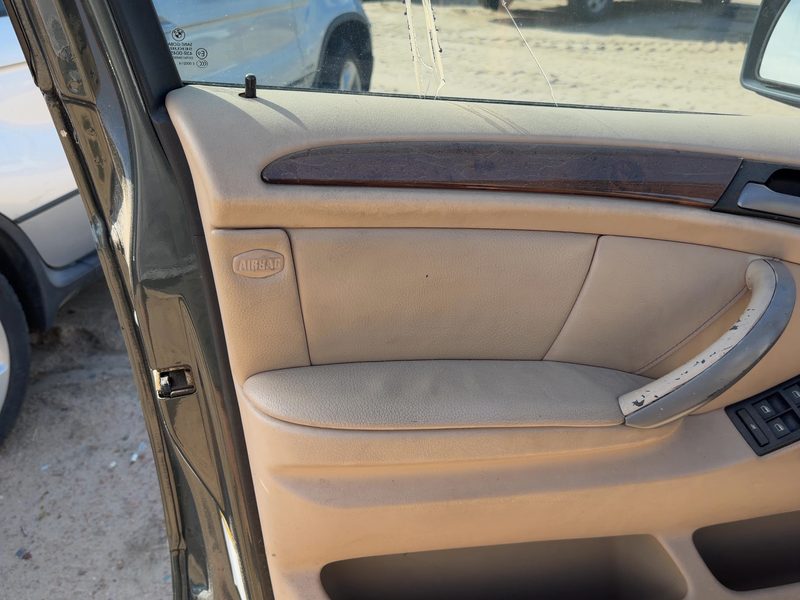2000-2006 BMW X5 Front Door Trim Panel LH