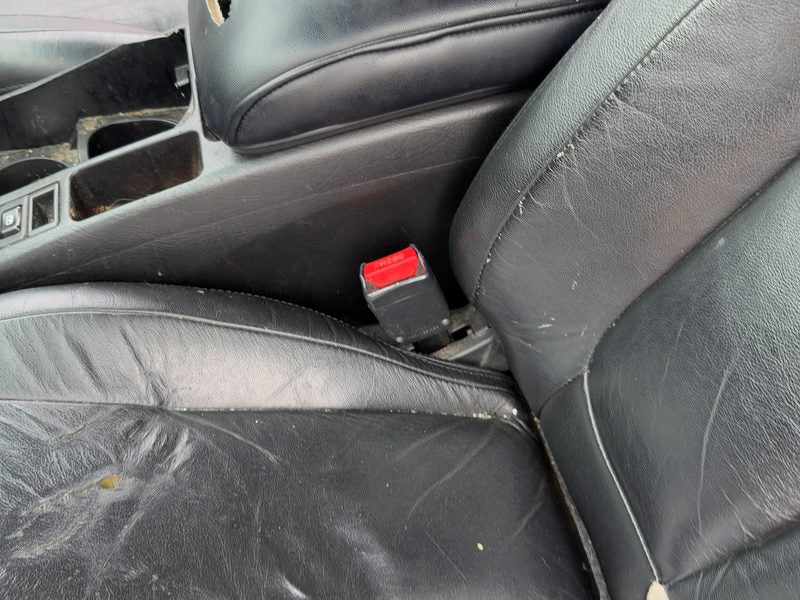 2000 Infiniti I30 Front Seat Belt LH