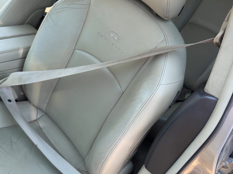 2003-2005 Infiniti FX Series Front Seat Belt LH