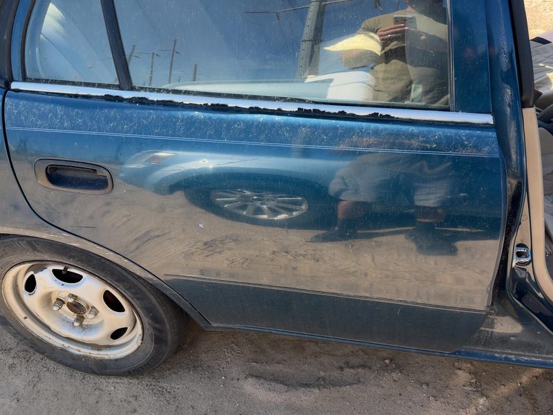 1998-2002 Toyota Corolla (also See FX 87-88) Rear Door RH