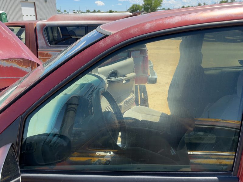 1997-2009 Chevrolet Venture Front Door Glass/Window LH