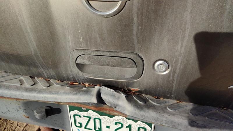 2000-2004 Nissan Xterra Outside Door Handle RH