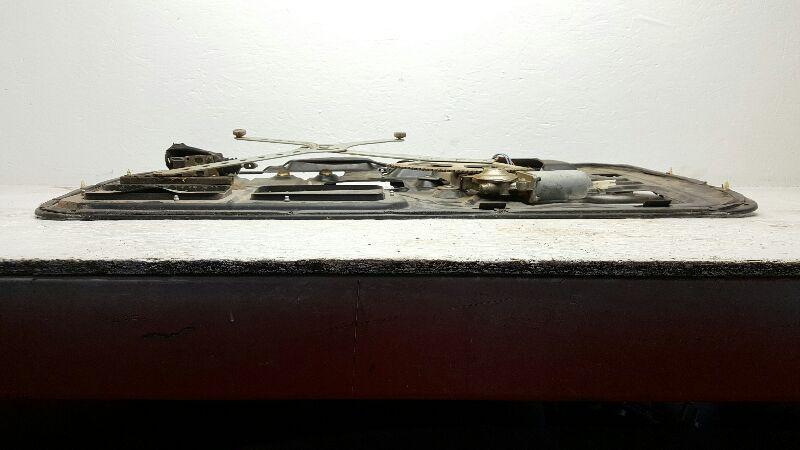 1988-2002 Chevrolet Pickup 1500 Series Front Door Regulator RH