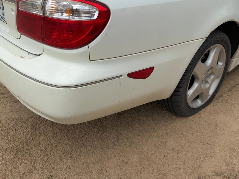 2000-2001 Infiniti I30 Rear Bumper Assembly