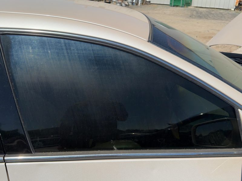 2000-2006 Lincoln LS Front Door Glass/Window RH