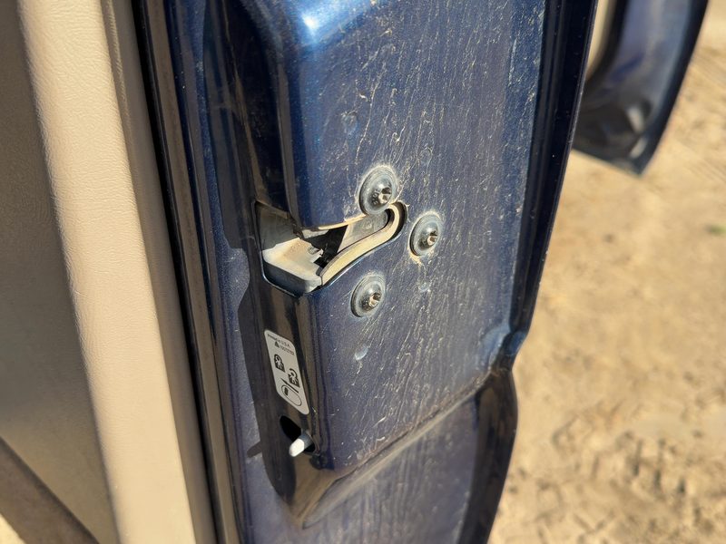 2000-2007 Chevy/gmc Suburban 1500 Series Rear Door Latch RH