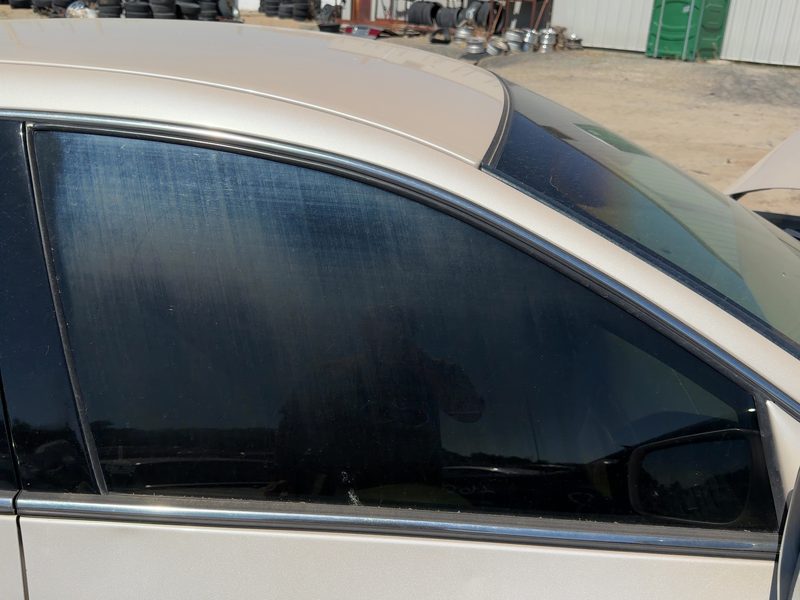 2000-2006 Lincoln LS Front Door Glass/Window RH