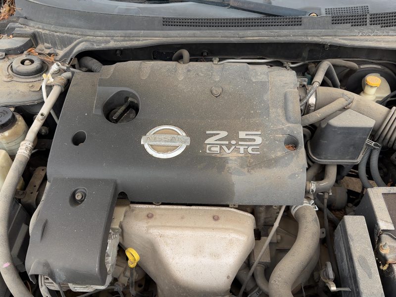 2002-2006 Nissan Altima Cylinder Head