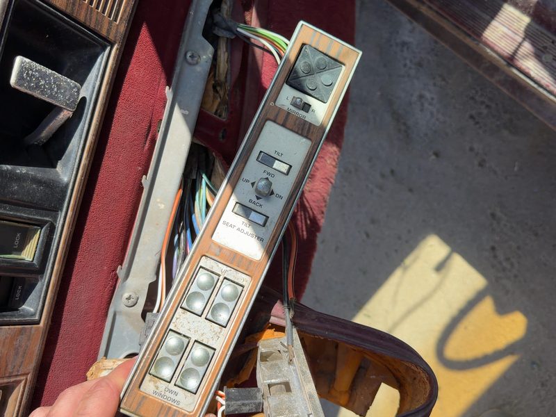1987 Buick Park Avenue (80&up) Door Switch Front