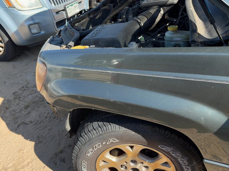 1999-2004 Jeep Grand Cherokee Fender LH