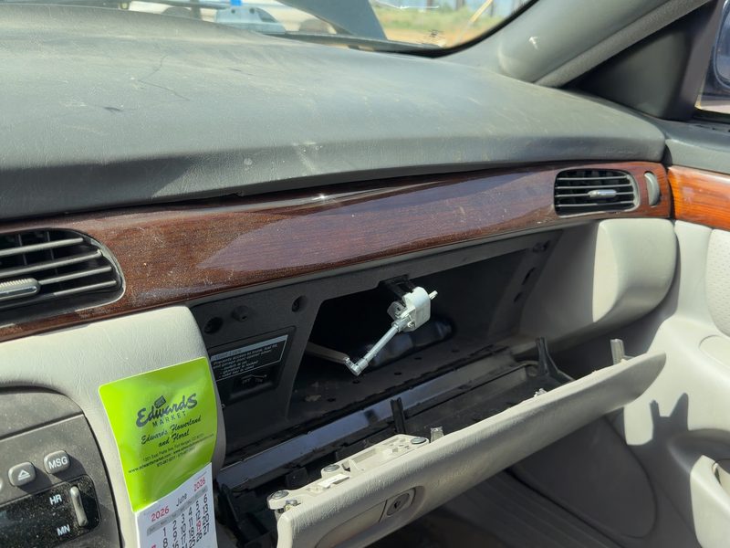 2001-2004 Cadillac Seville Dash Panel