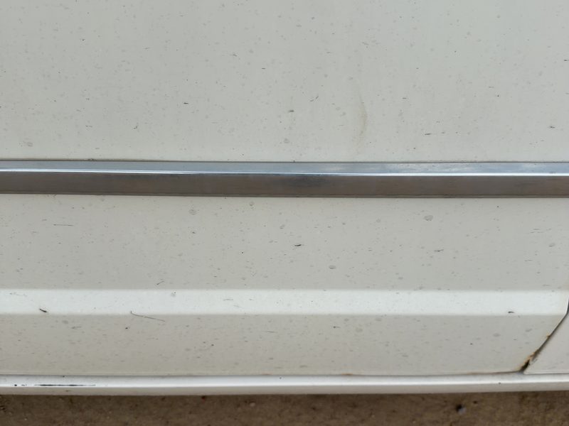 2010-2016 Chrysler Town & Country Front Door Moulding LH