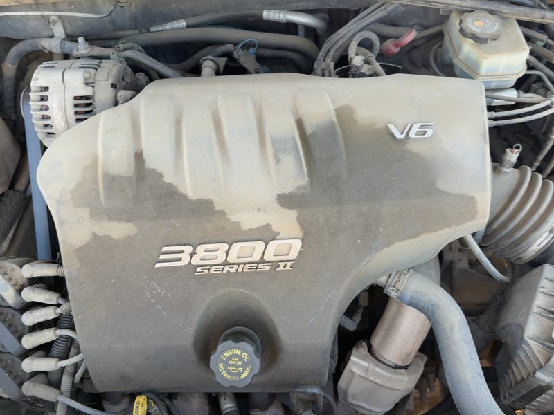 2001 Buick Lesabre (80 & Up) Engine Cover