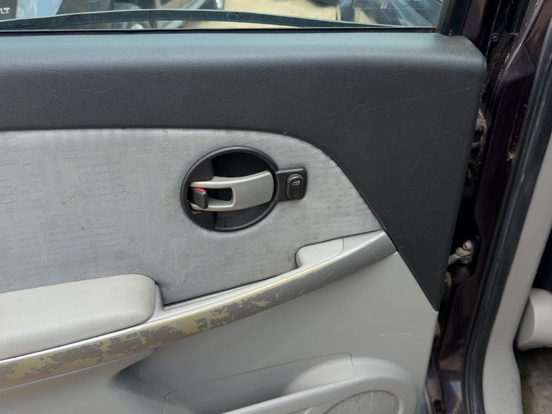 2006 Chevrolet Equinox Rear Door Trim Panel LH