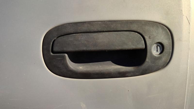 2000-2001 Dodge Dakota (mid-size) Outside Door Handle LH