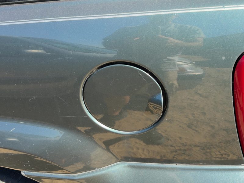 1999-2004 Jeep Grand Cherokee Fuel Tank Door
