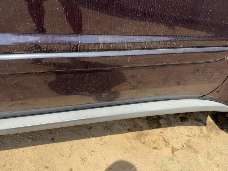 2005-2009 Chevrolet Equinox Front Door Moulding RH