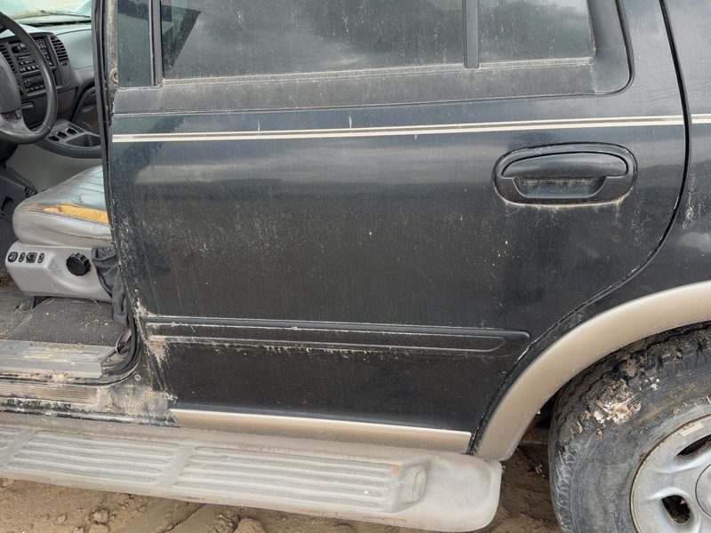 1997-2002 Ford Expedition Rear Door LH
