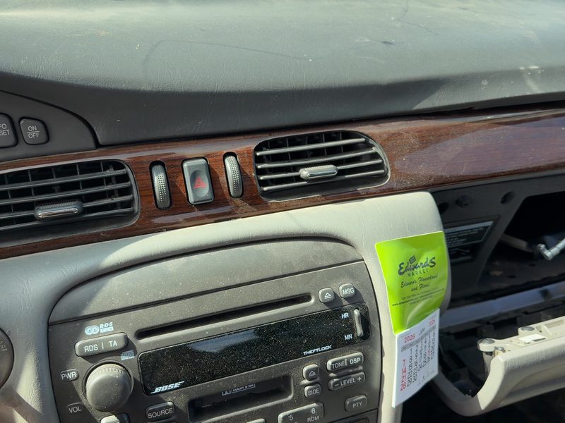 2001-2004 Cadillac Seville Dash Panel