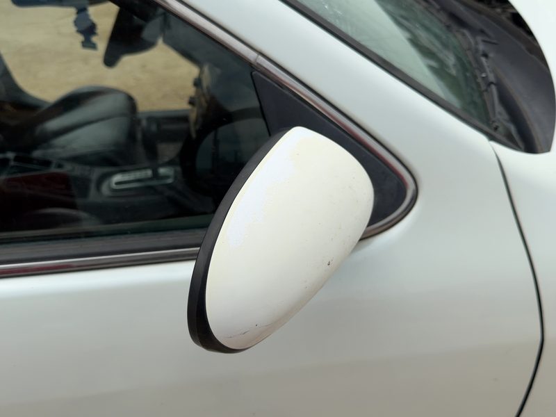 2000 Infiniti I30 Door Mirror RH