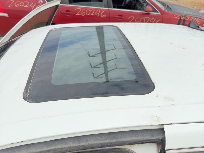 2000-2004 Infiniti I30 Roof Glass (Glass Only)