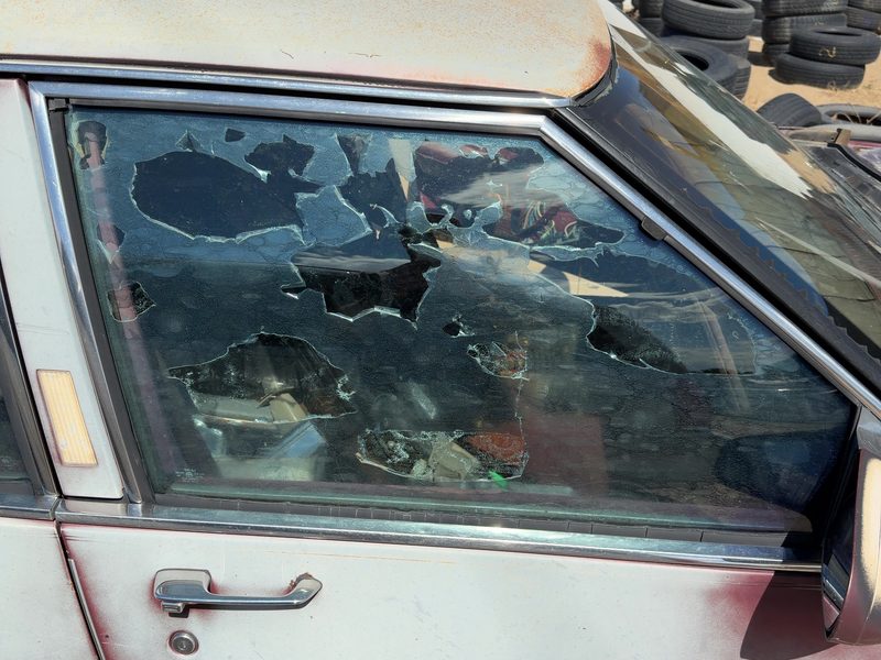 1985-1987 Buick Park Avenue (80&up) Front Door Glass/Window RH