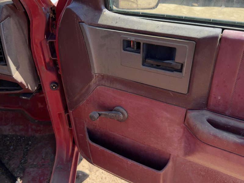 1990 S10/s15/sonoma Pickup Front Door Trim Panel RH