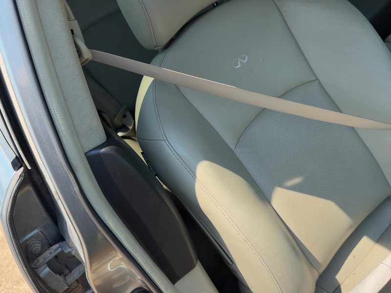 2003-2005 Infiniti FX Series Front Seat Belt RH