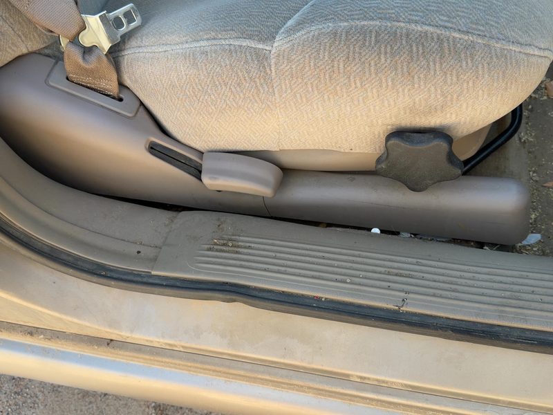 2001 Buick Lesabre (80 & Up) Seat Track RH