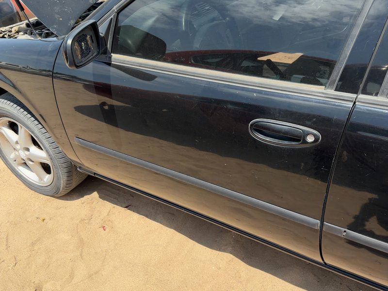 1995-1999 Nissan Maxima Front Door LH